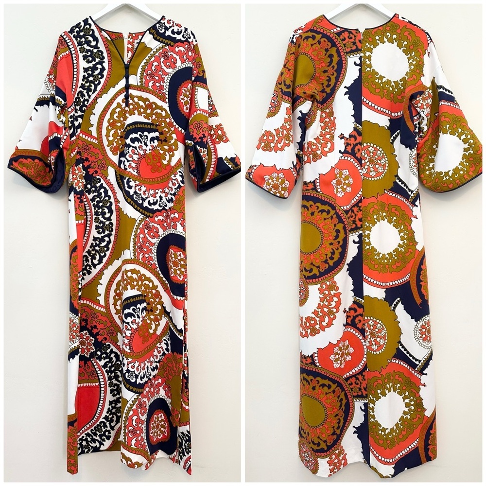 Vintage Tori Richard Honolulu 70s Printed Mod Maxi Dress